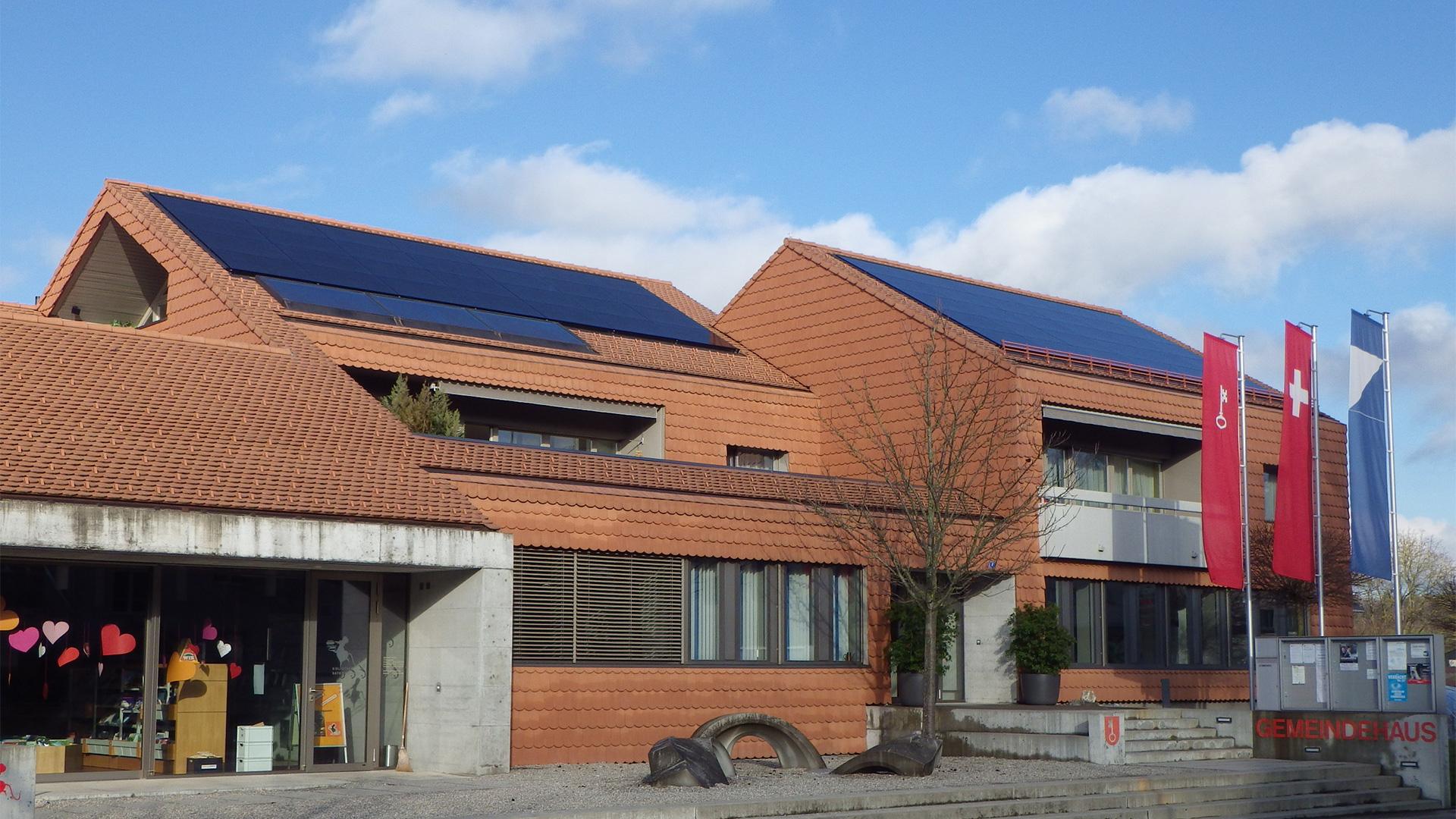 Gemeindeverwaltung Dinhard Megasol Energie AG